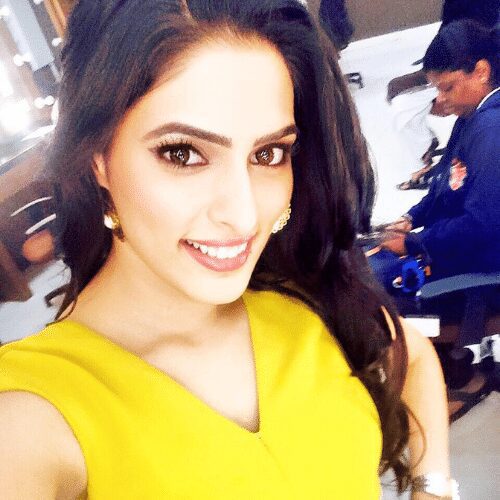 Swatti Bakshi - So Effin Cray Cast