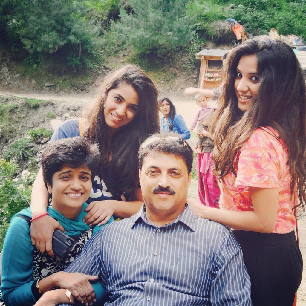 Mehek Mehra's Family