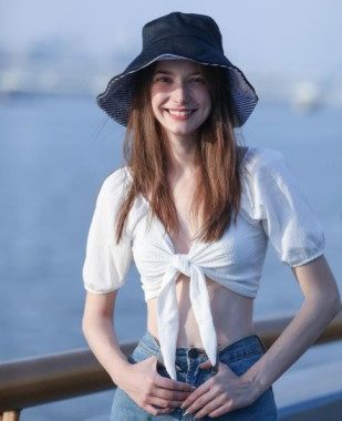 Anastasia Cebulska Net Worth