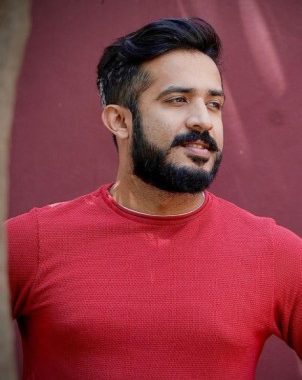Anchor Ravi