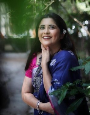 Gayatri Datar Height