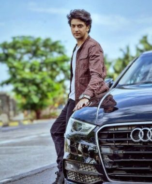 Kinshuk Vaidya Net Worth