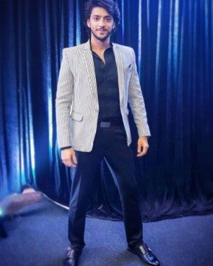 Kinshuk Vaidya Height