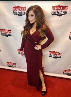 Brooke Lewis Bellas Height