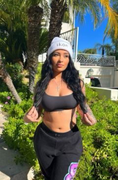 Danielle Cohn Bio