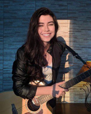 Larissa Liveir Age