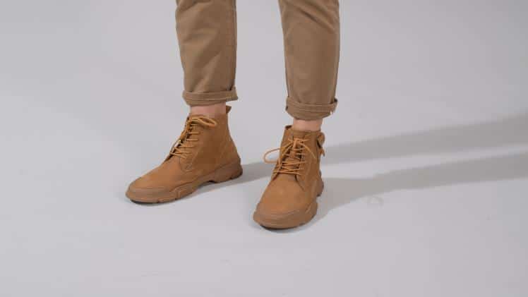 How To Look Taller With Elevator Shoe