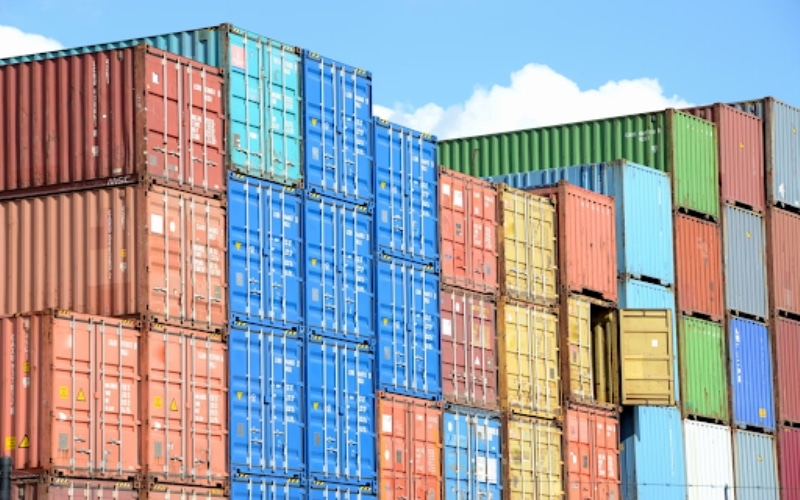Navigating Global Connections The Role and Benefits of Courier Services for International Shipping1