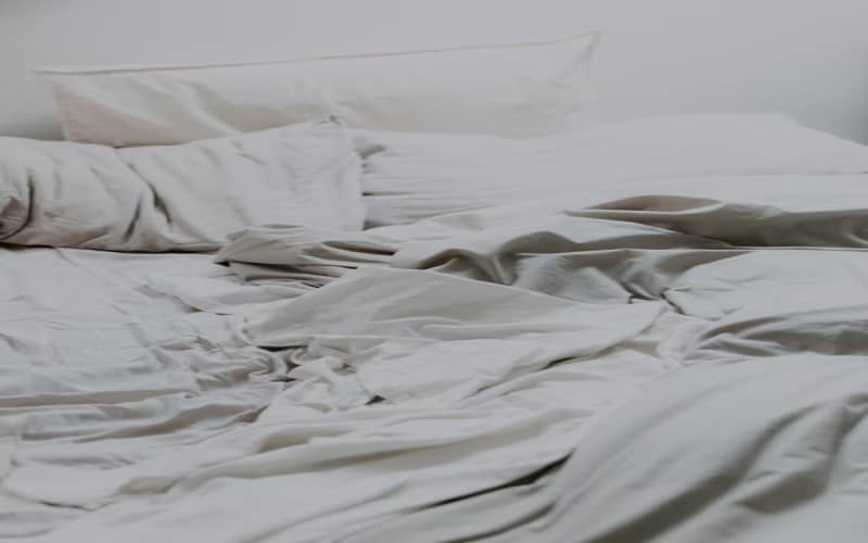 6 Tips To Use Incontinence Bed Pads And Protect Your Mattress2