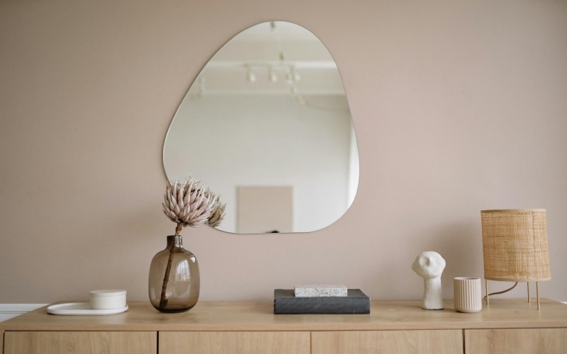 Minimalist Studio Apartment Makeover Ideas1