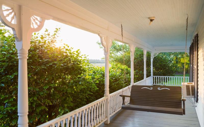 5 Ways To Safely Install A Porch Swin
