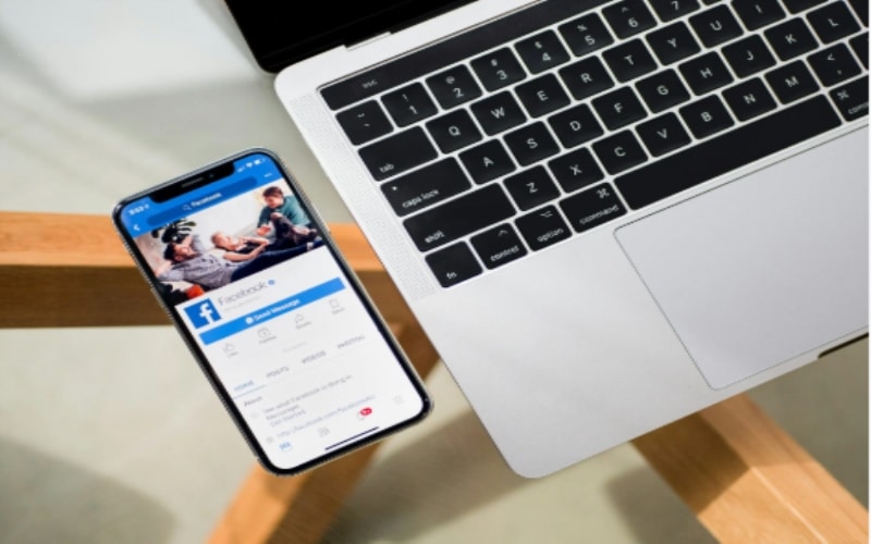Best Apps to Stay Connected with Family and Fri